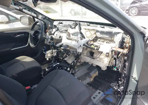 2020 Toyota Rav4 Hybrid Xle z USA, uszkodzony, nr VIN JTMR6RFV8LJ001246